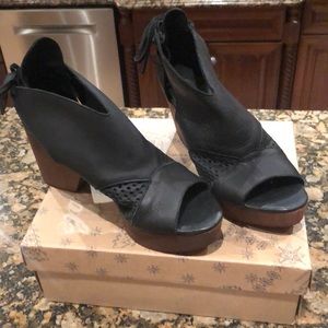 Free people Revolver clog 40